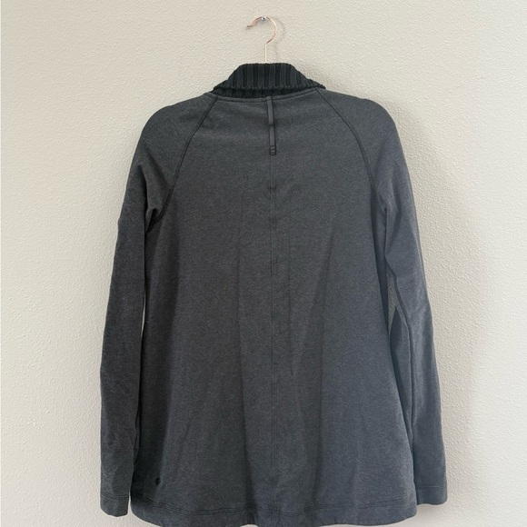 Lululemon Athletica Gray and Black Women's Cardigan - Picture 3 of 7